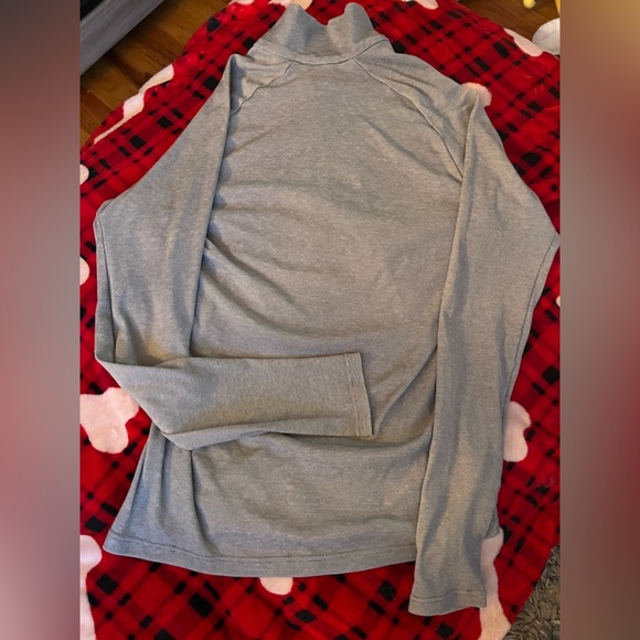 Patagonia Quarter Zip - Picture 2 of 4